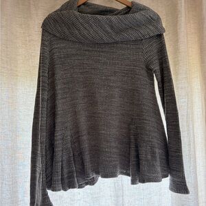 Gray Knit Top - Women's Cozy Pullover